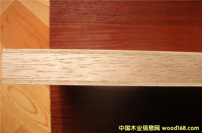 生態(tài)板的四個組成部分