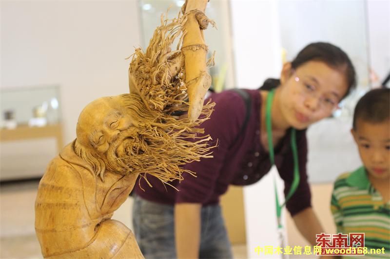 ߲[(hu)_(ki)Ļ F(xin)(chng)Ʒǧ˰ّB(ti)